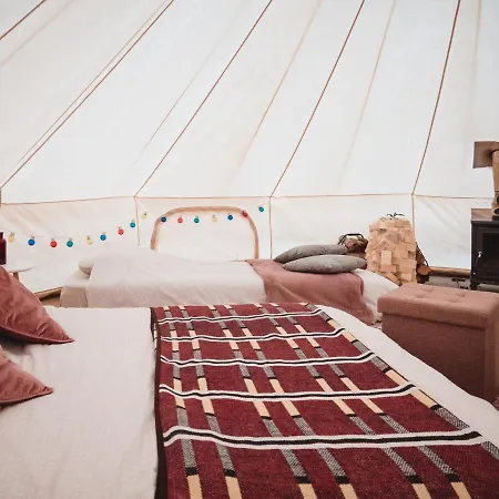 Glamping Kirsi خيمة فخمة